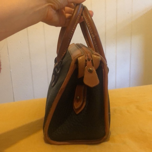 Vintage Dooney & Bourke Handbag - Picture 4 of 14